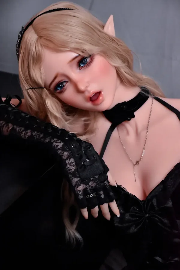 Elsa Babe Sakuma Karin