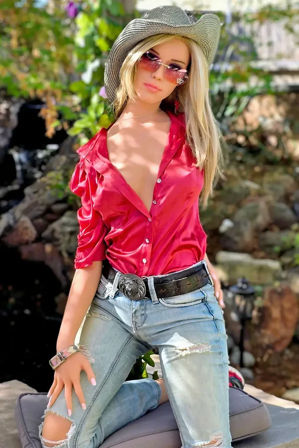 Piper Doll Scarlett