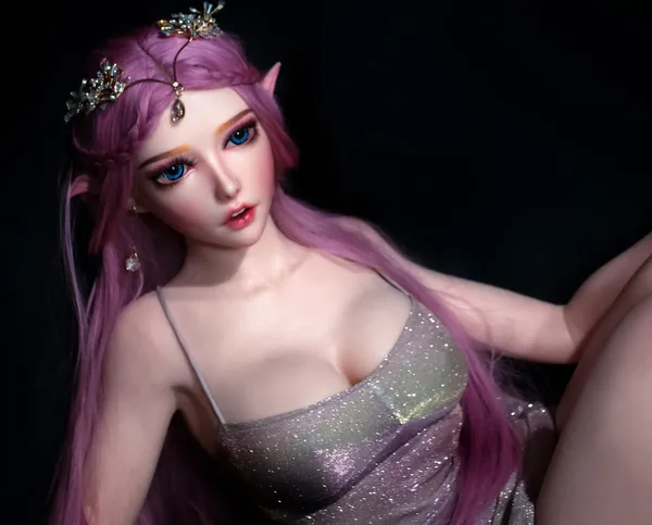 Elsa Babe Takano Rie