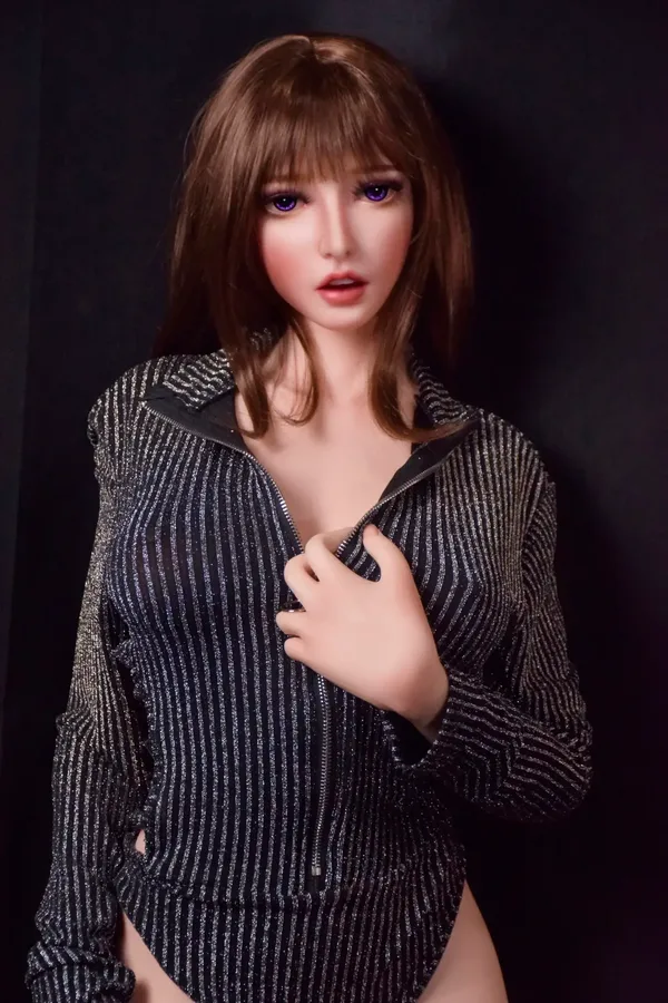 Elsa Babe Fujii Yui
